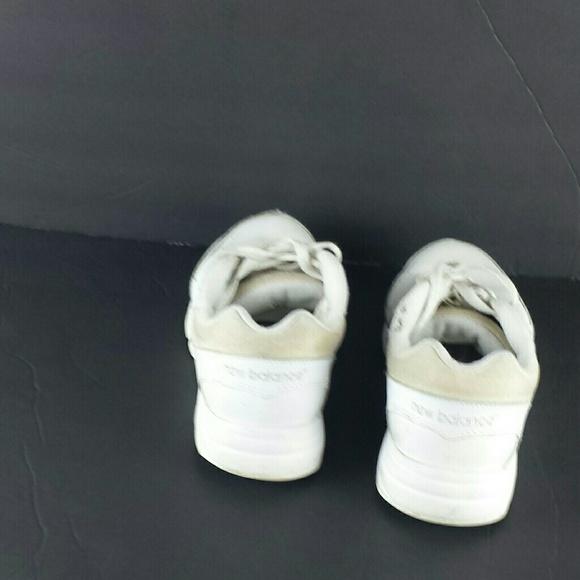 New Balance Women's Walling Shoes Sz 8.5 - Picture 4 of 6